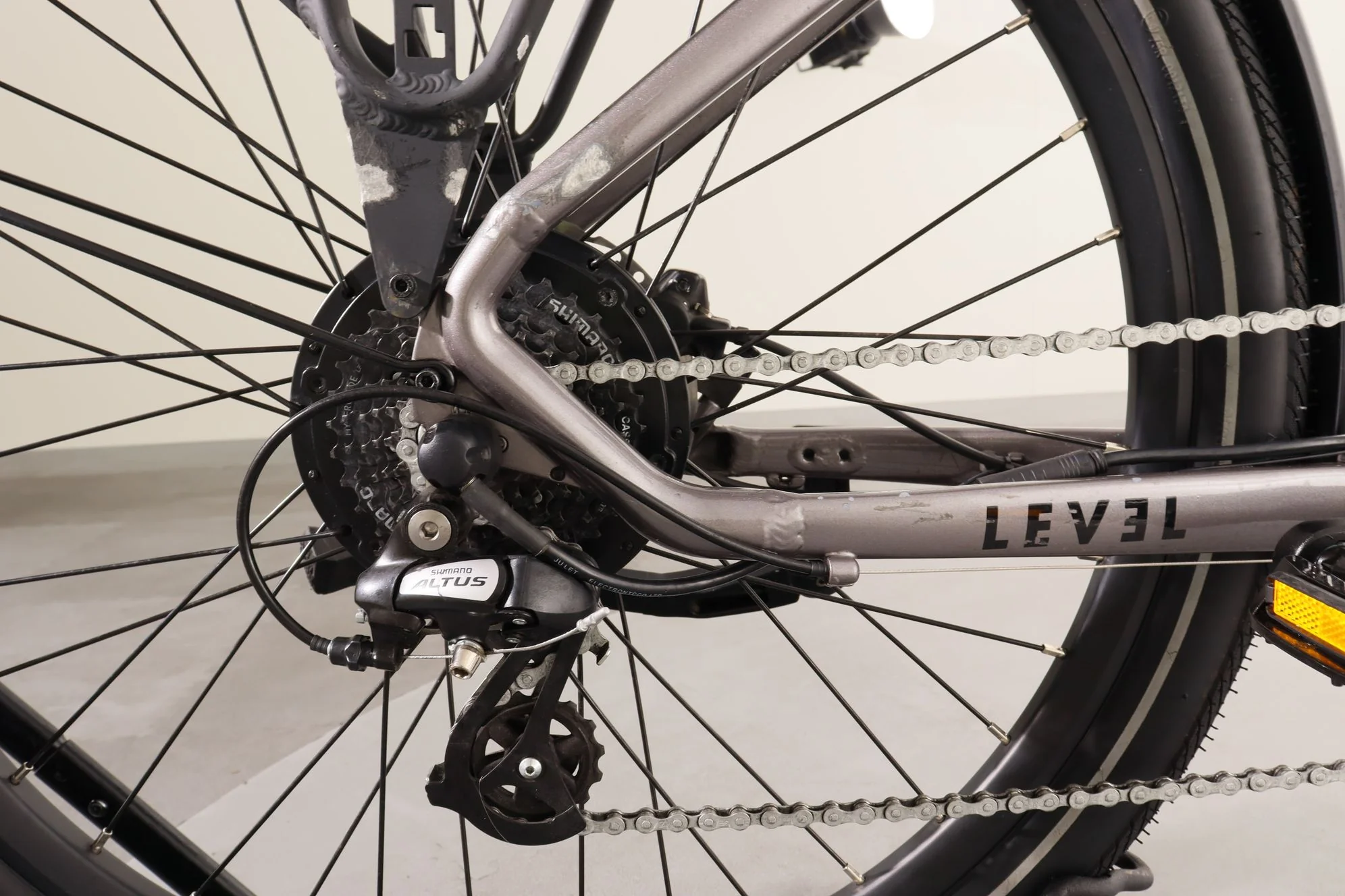 Aventon Level.2 - Image 16