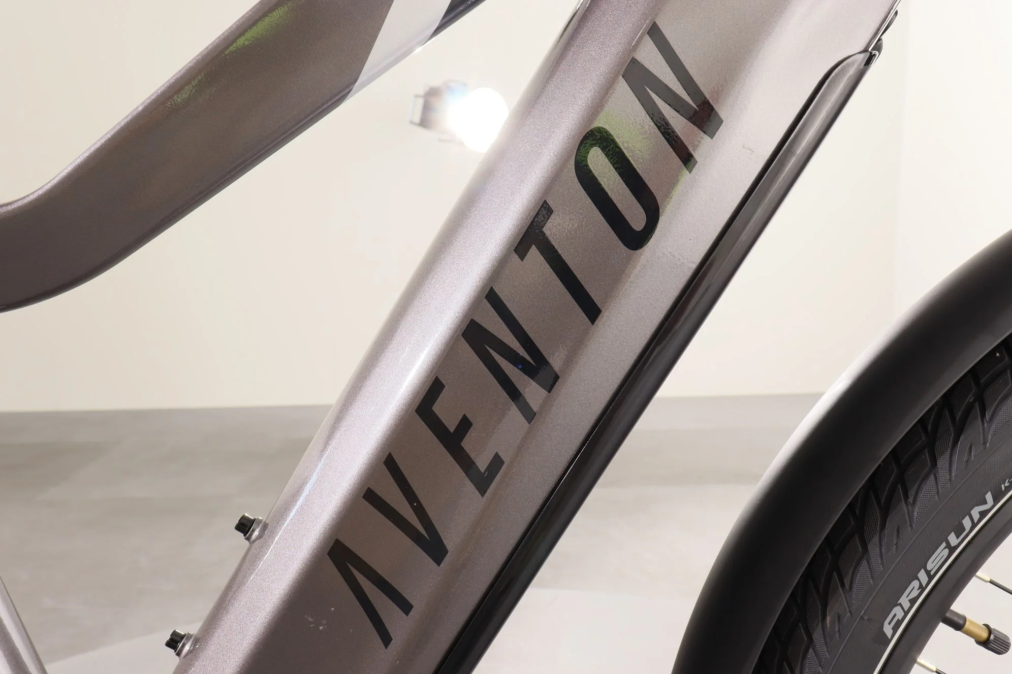 Aventon Level.2 - Image 11