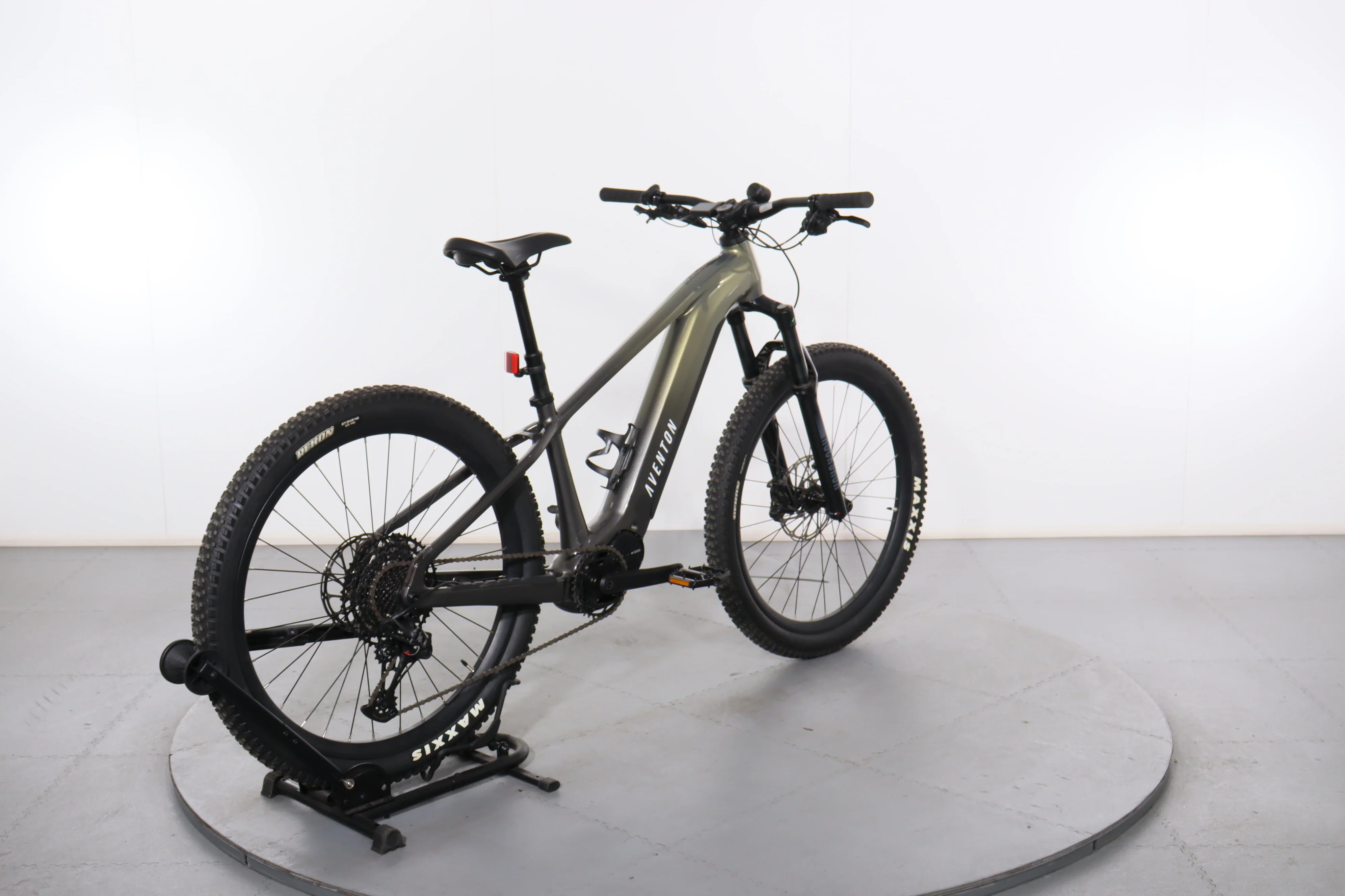 Aventon Ramblas - Image 6