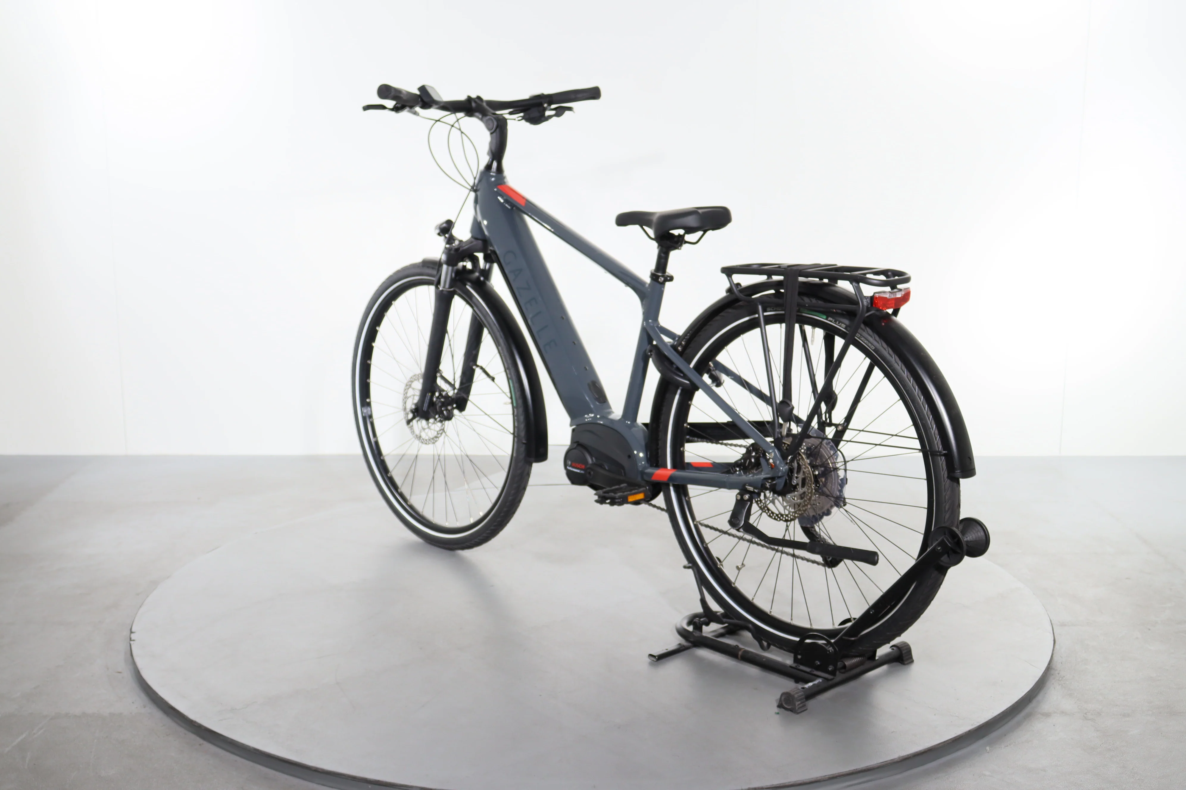 Gazelle Medeo T10 Mid Step - Image 5