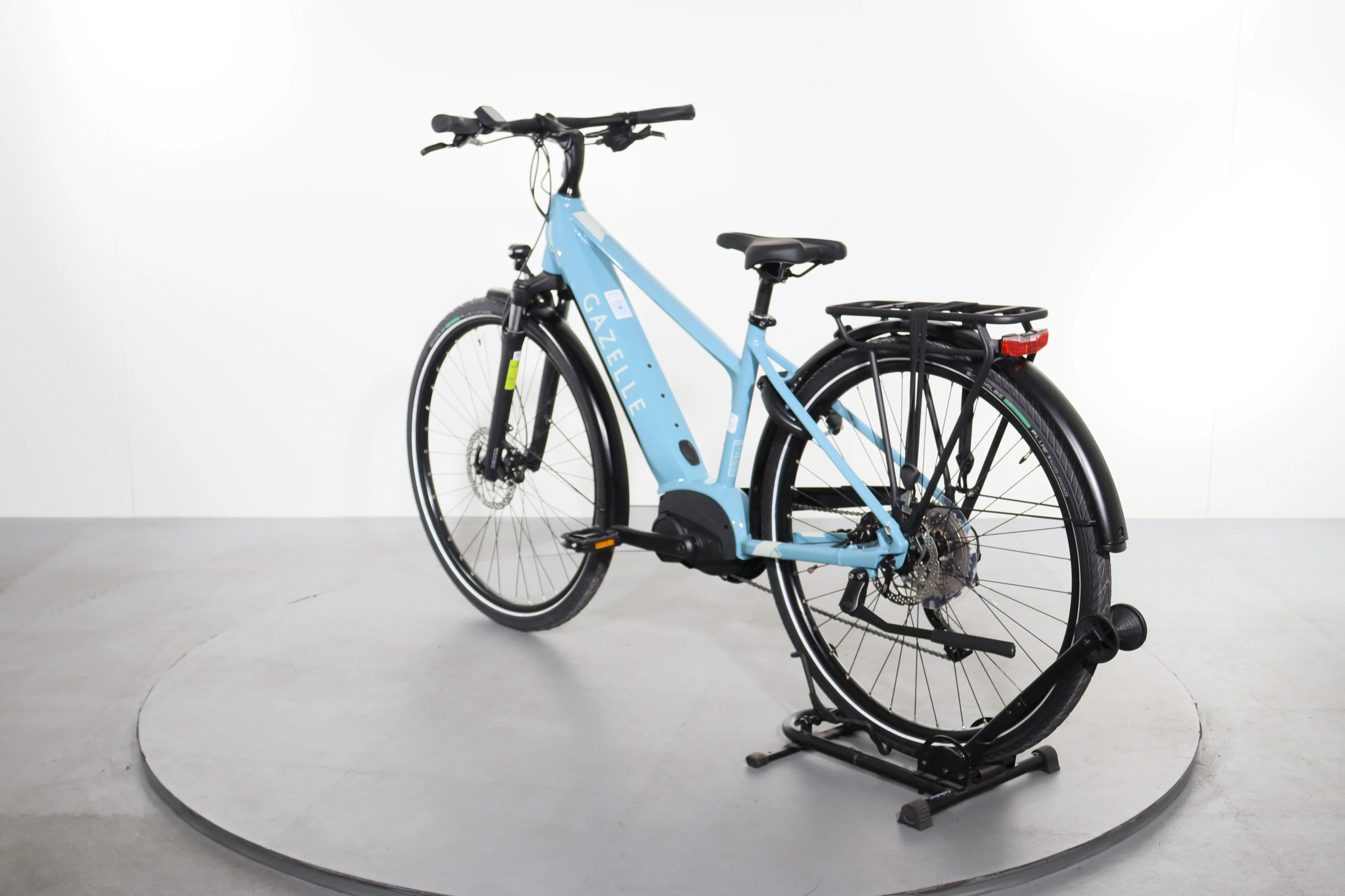 Gazelle Medeo T10 Mid Step - Image 5