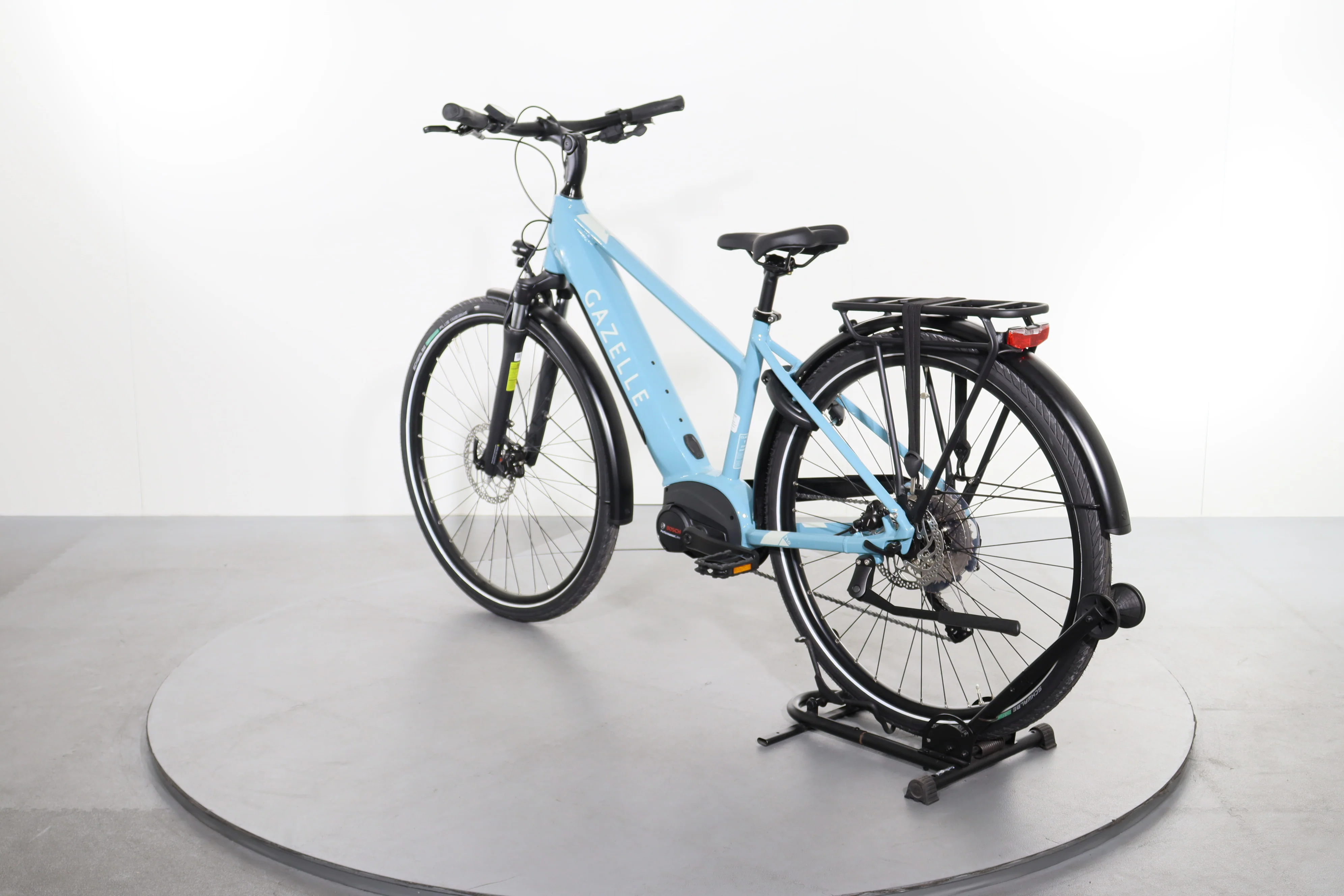 Gazelle Medeo T10 Mid Step - Image 5