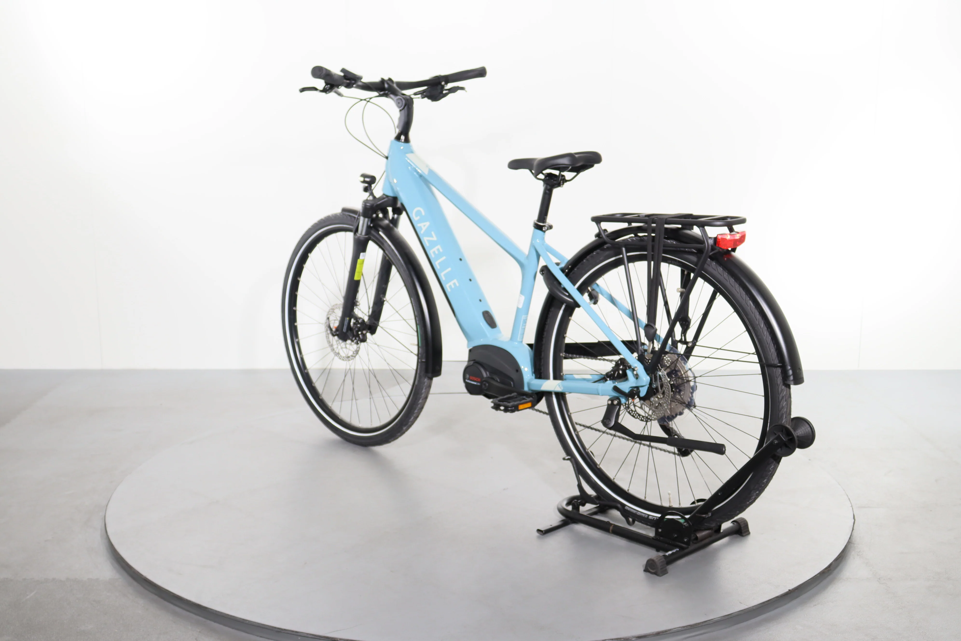 Gazelle Medeo T10 Mid Step - Image 5