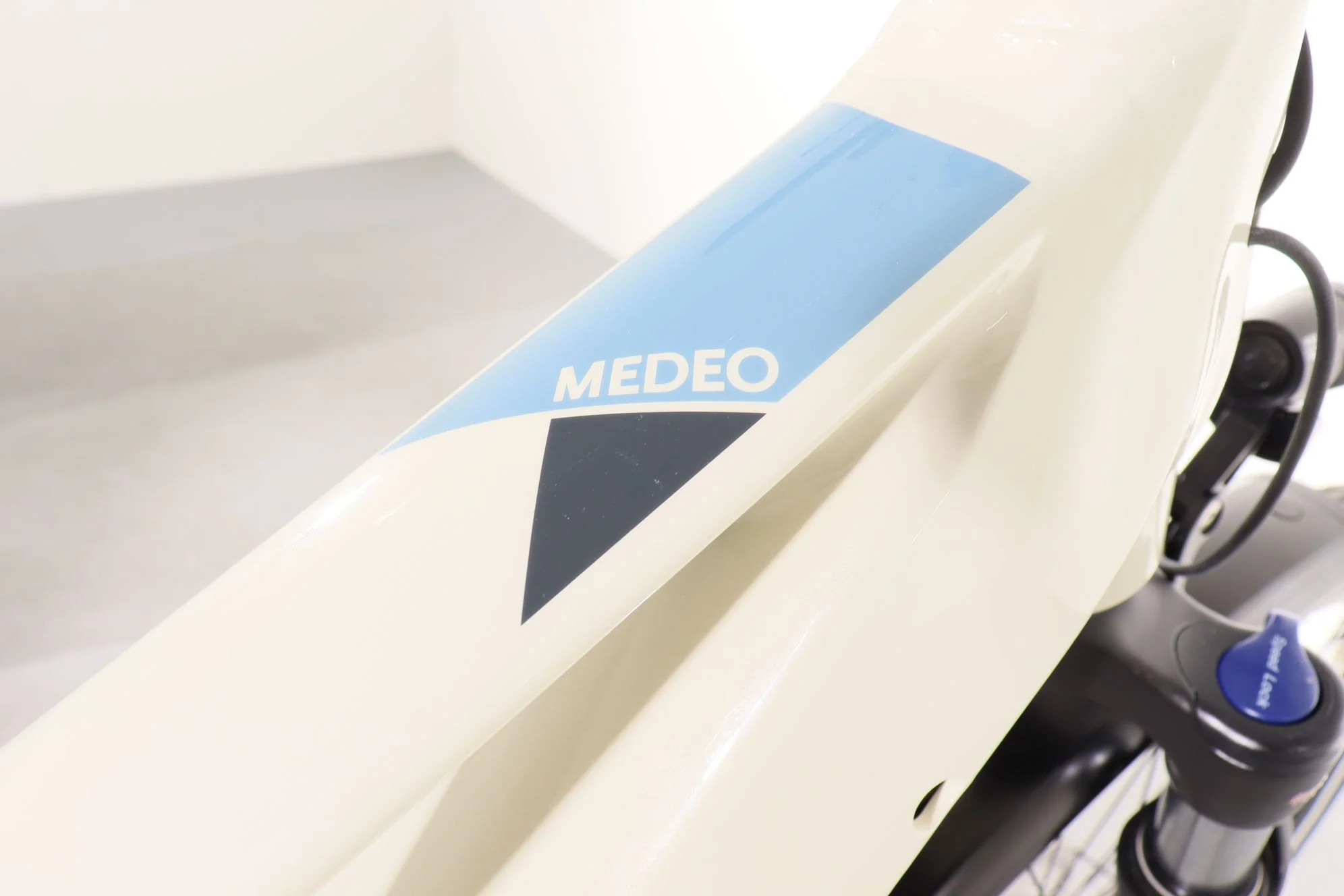 Gazelle Medeo T10 Mid Step - Image 10