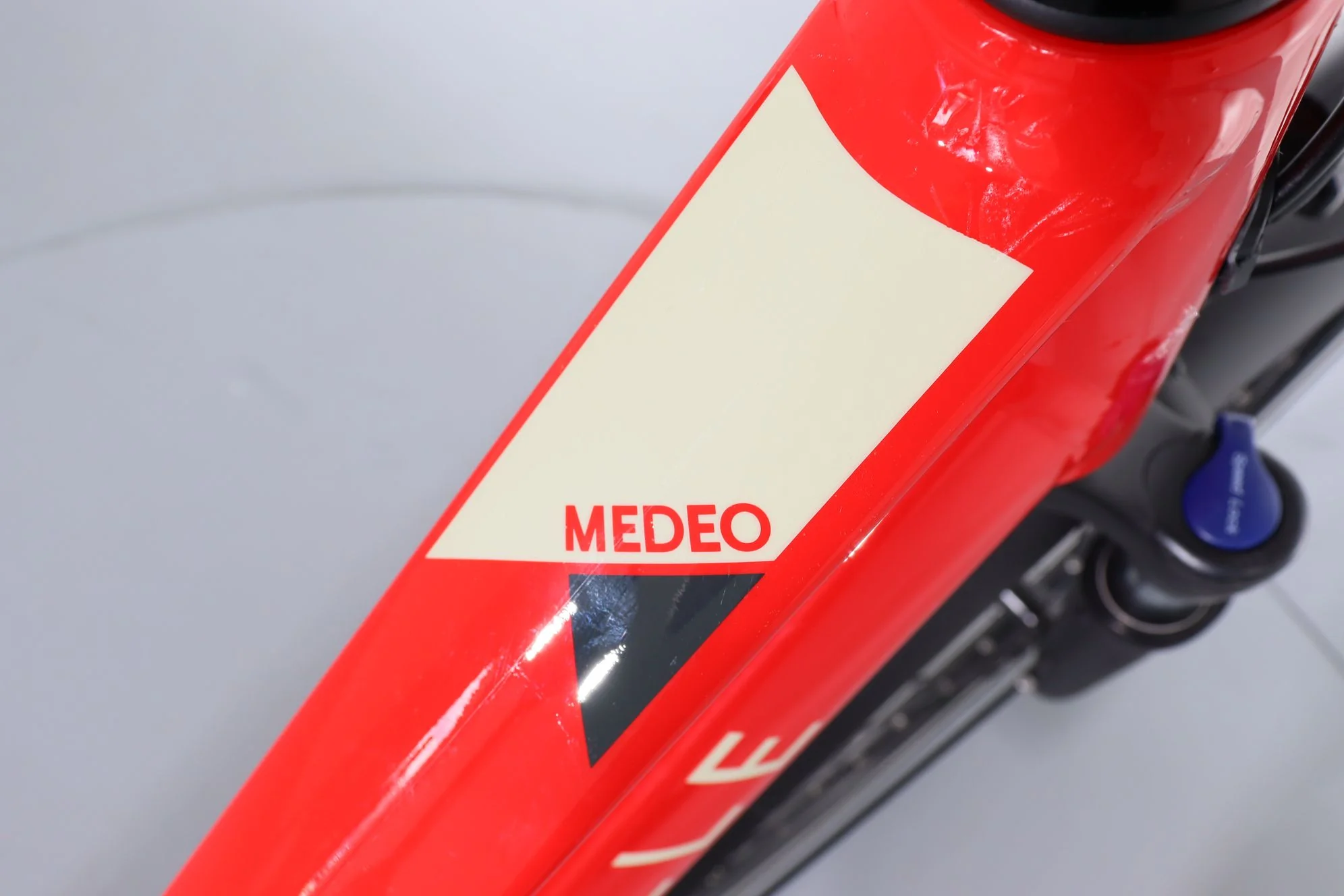 Gazelle Medeo T9 HMB Mid Step - Image 9