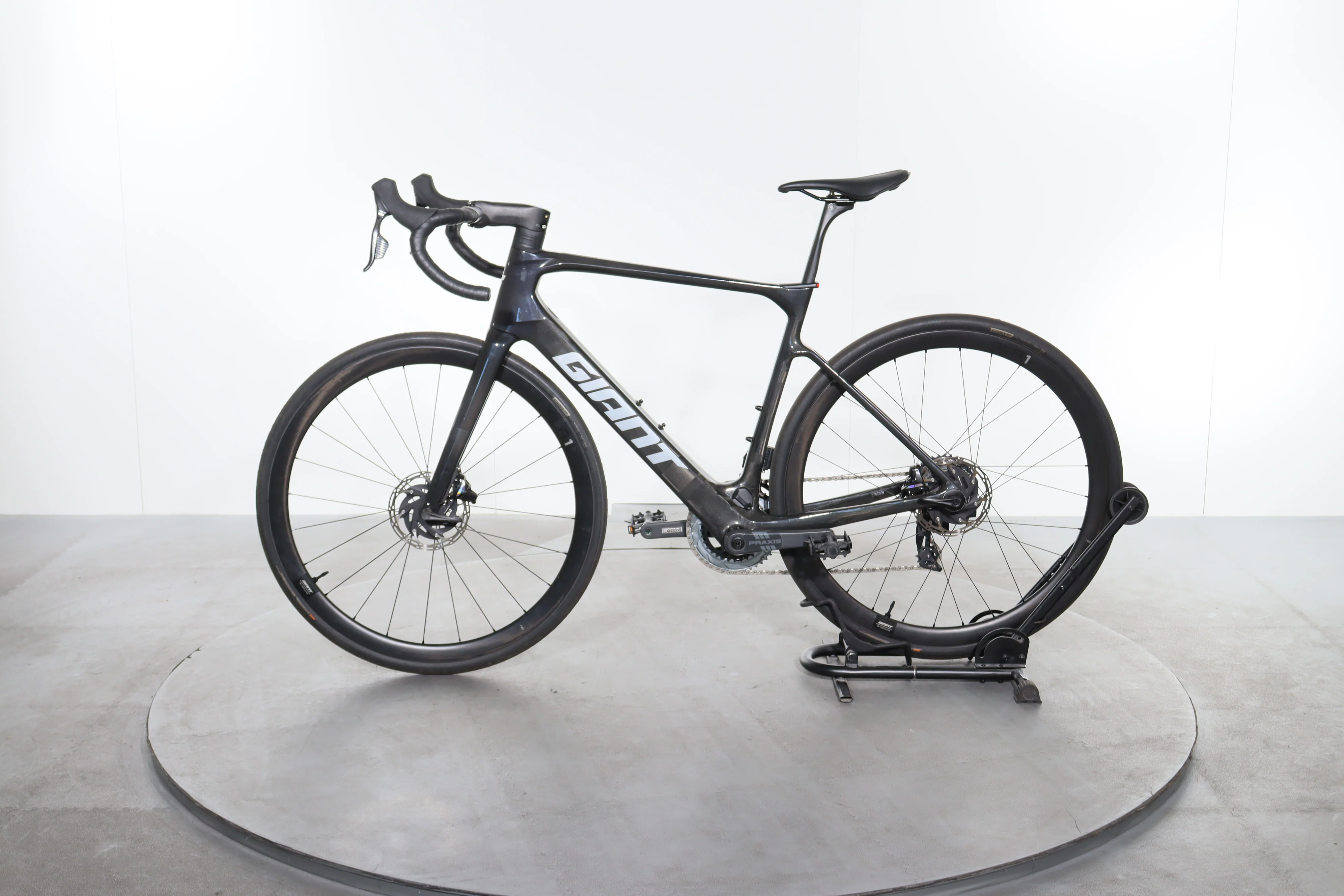 Giant Defy Advanced E+ Elite 1 - Image 4