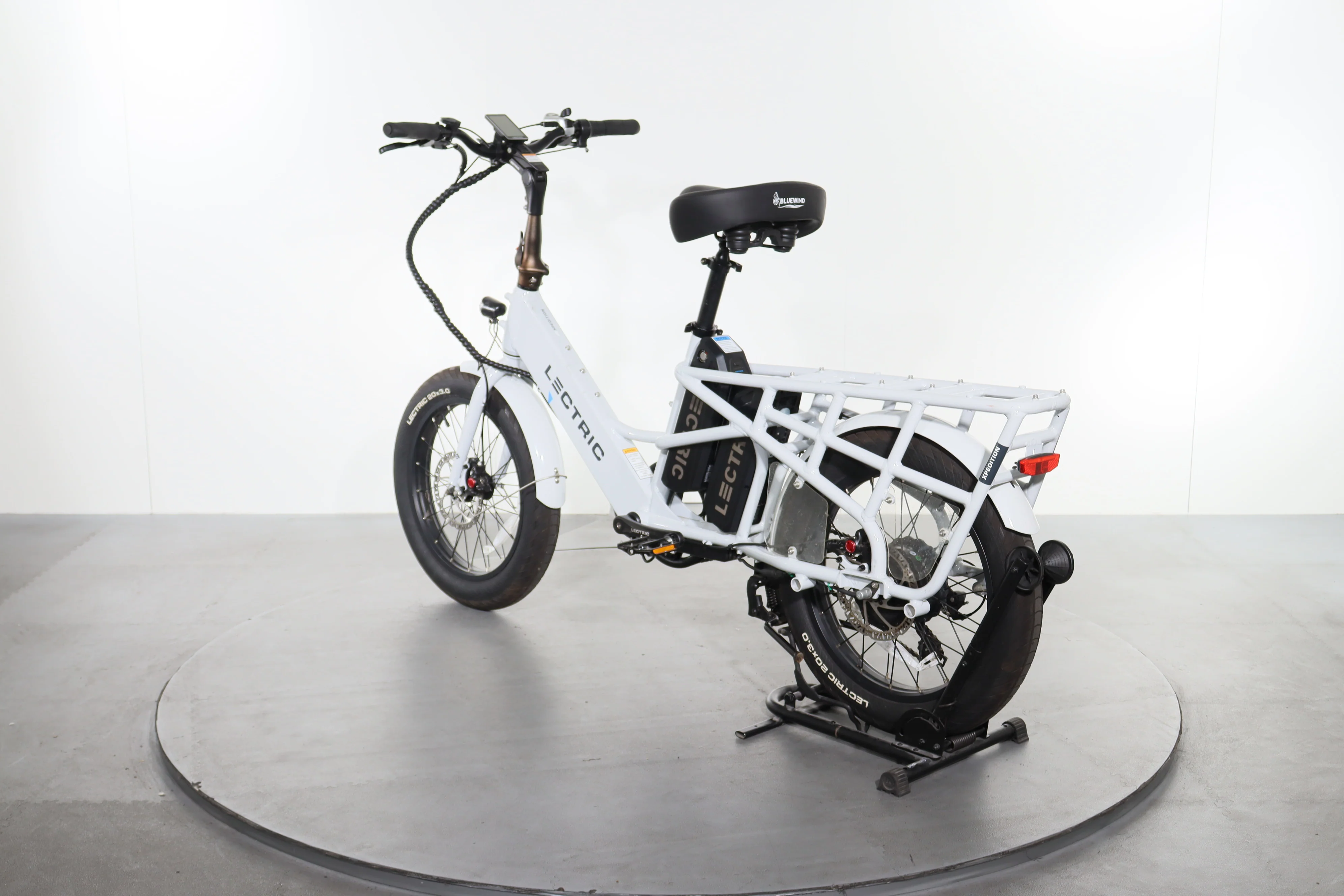 Lectric XPedition Dual-Battery - Image 5