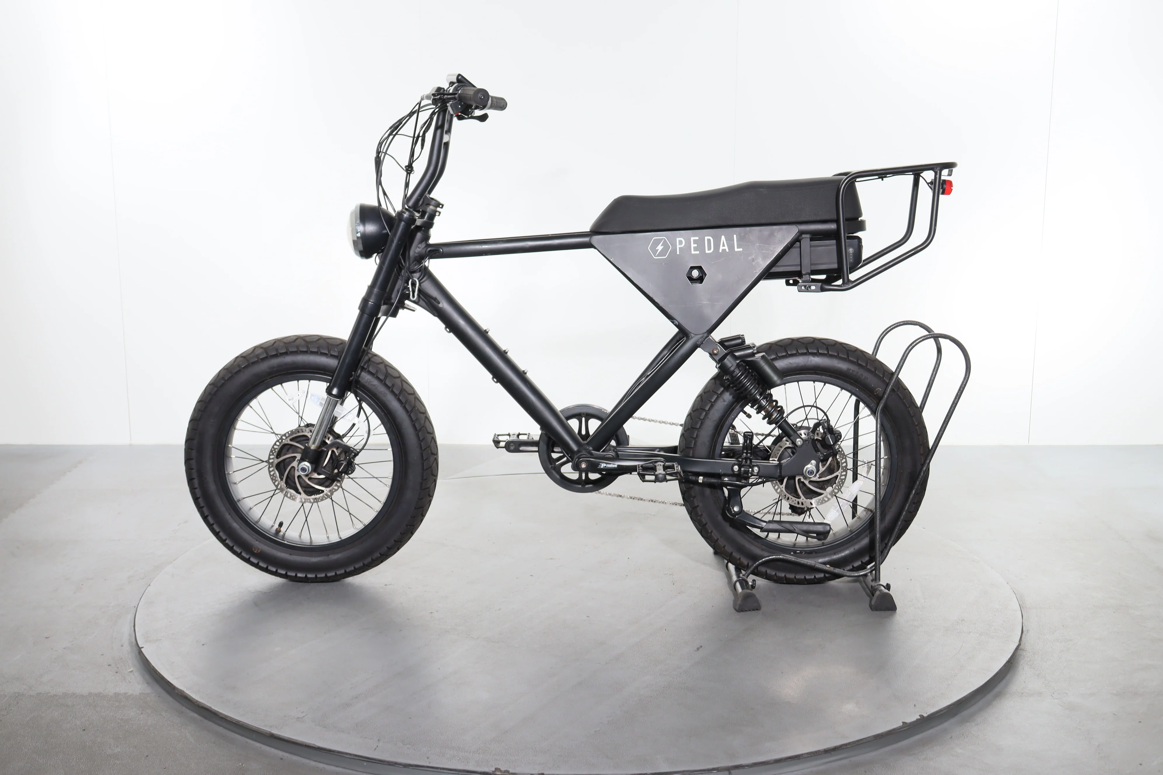 Pedal Electric All Wheel Drive [S] - Image 4