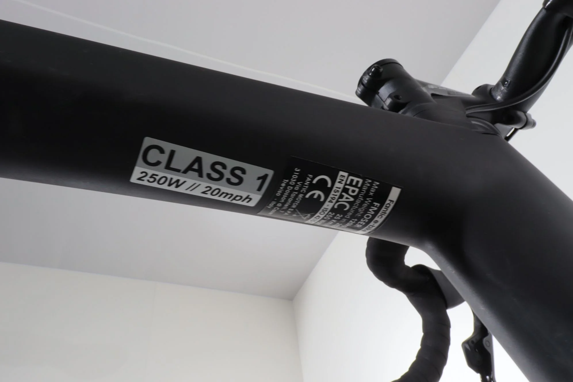 Pinarello F Moser E-Road Rival Axs - Image 10