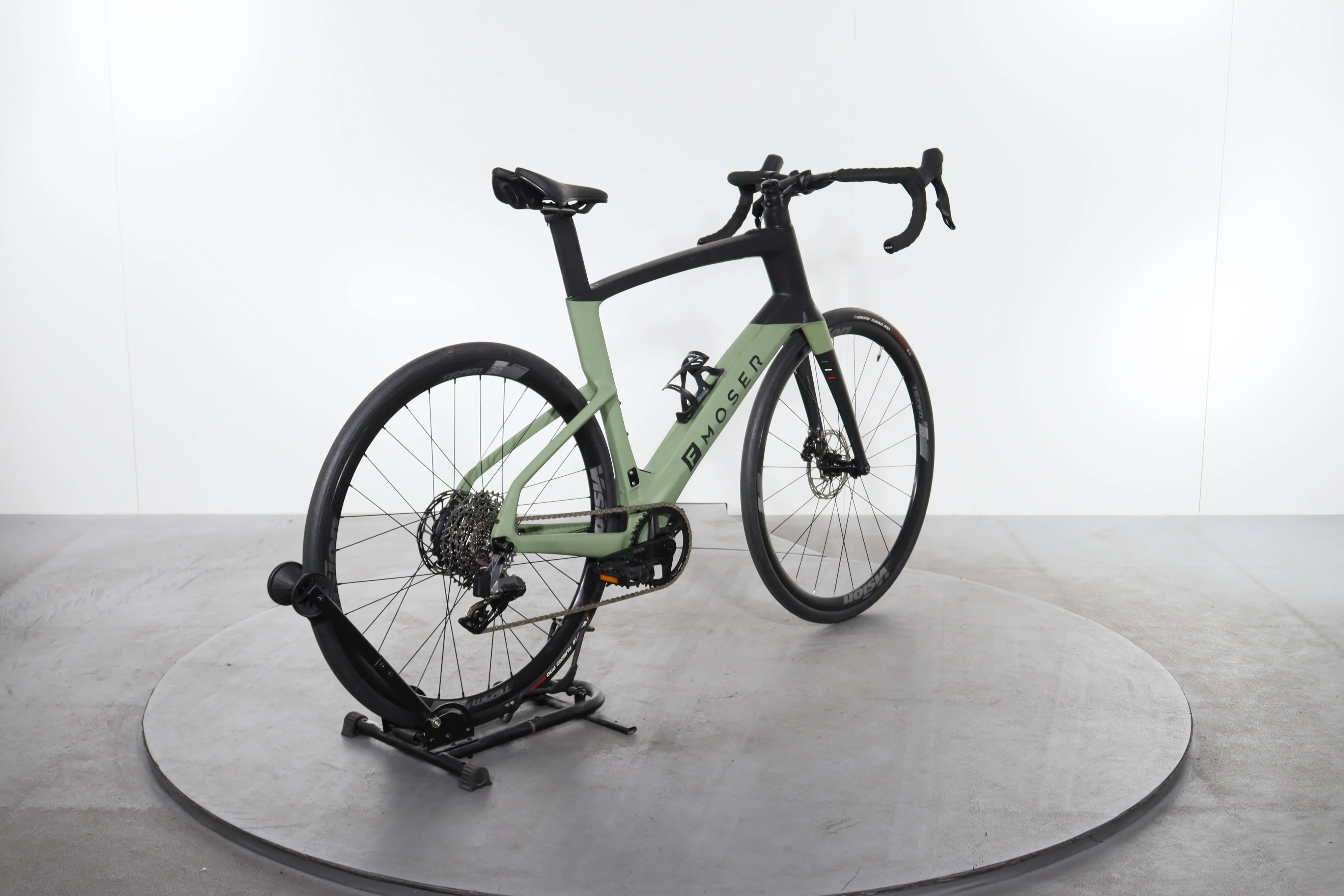 Pinarello F Moser E-Road Rival Axs - Image 6